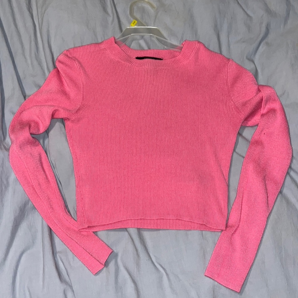 pink long sleeve crop top